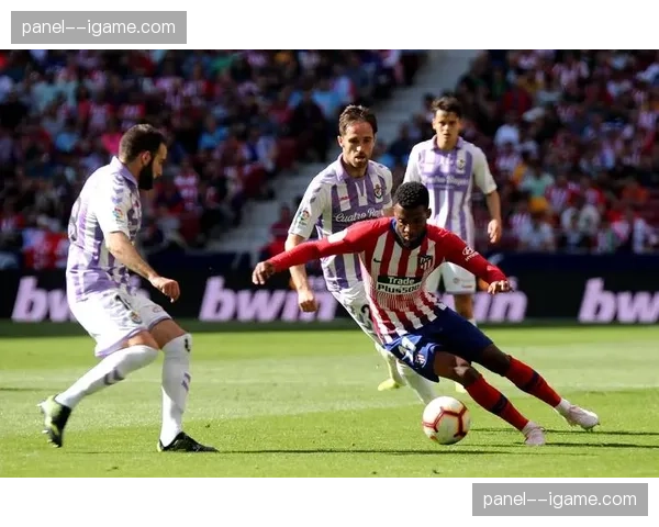 西甲地区德比：比利亚雷亚尔对阵瓦伦西亚，主场火力对阵客场韧劲