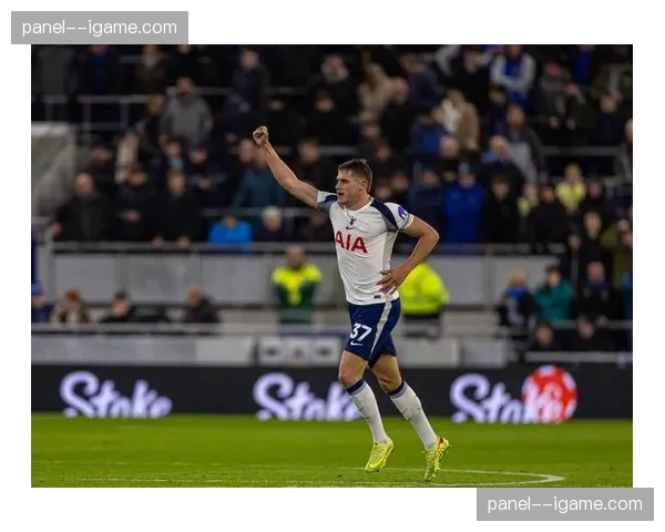 通讯：耐克与英超达成新周期装备赞助协议，金额创英国体育史纪录